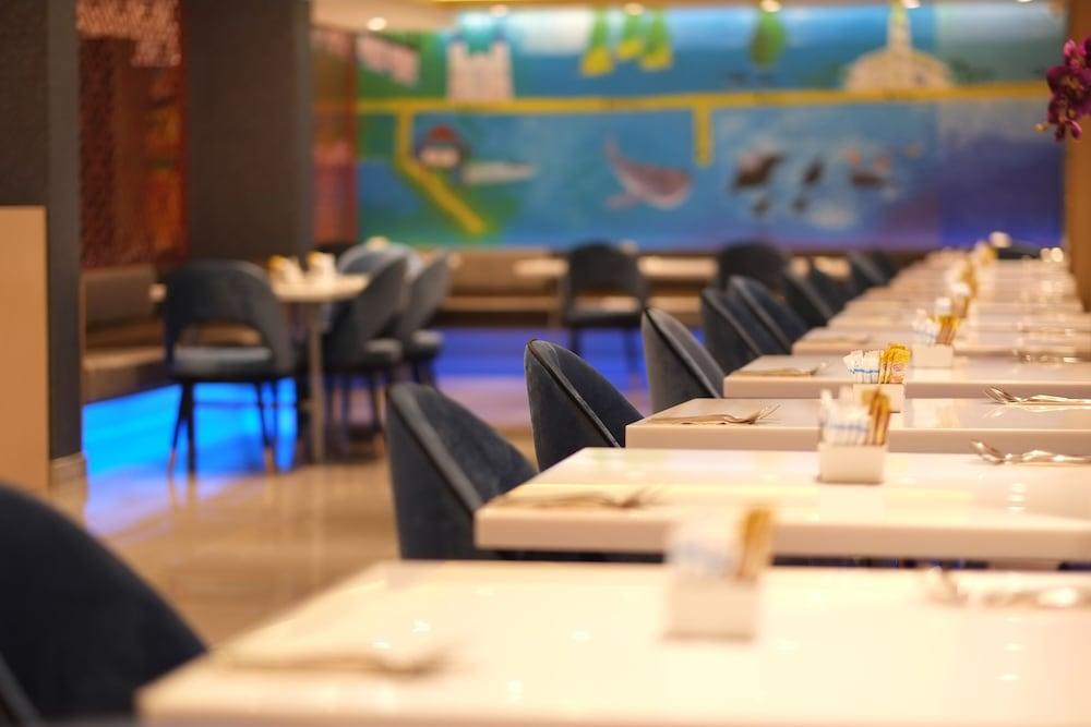 Bizotel Premier Hotel & Residence Бангкок Екстер'єр фото