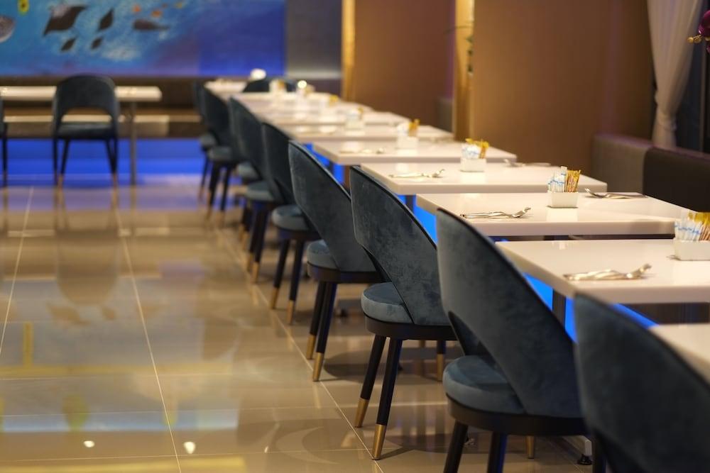 Bizotel Premier Hotel & Residence Бангкок Екстер'єр фото