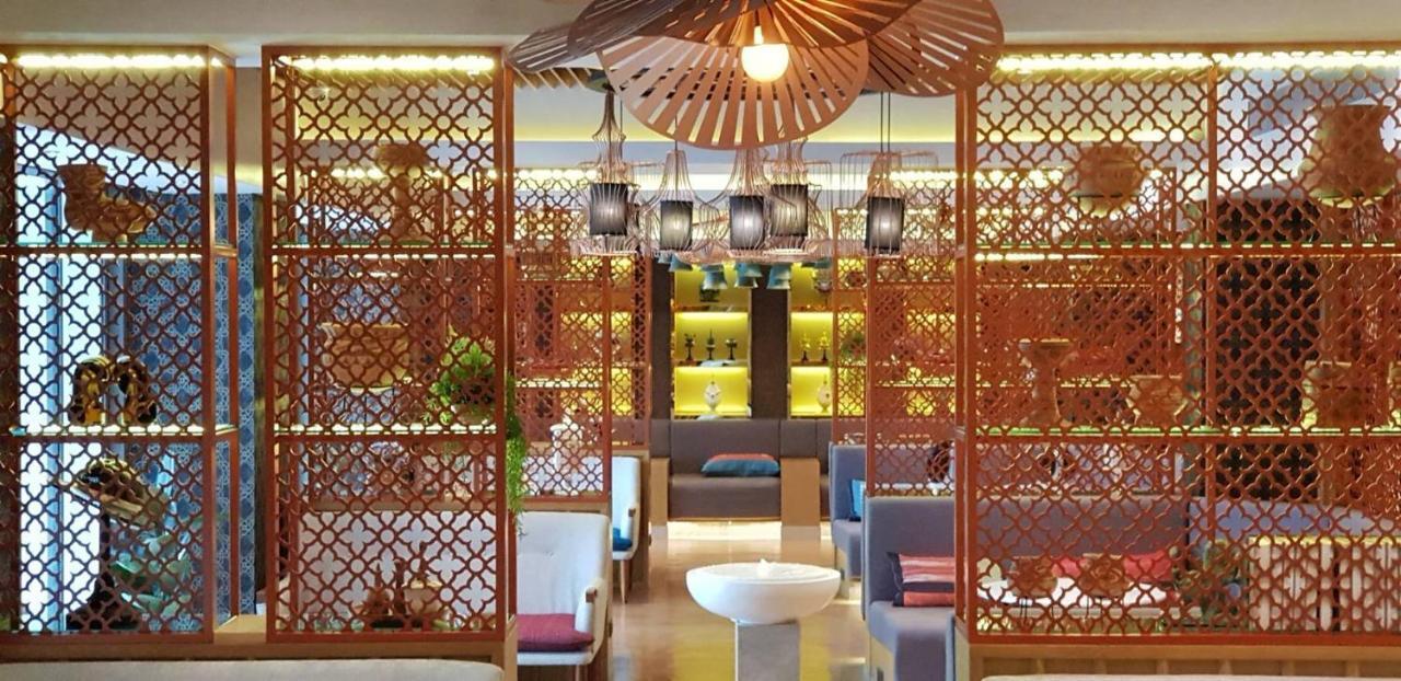 Bizotel Premier Hotel & Residence Бангкок Екстер'єр фото